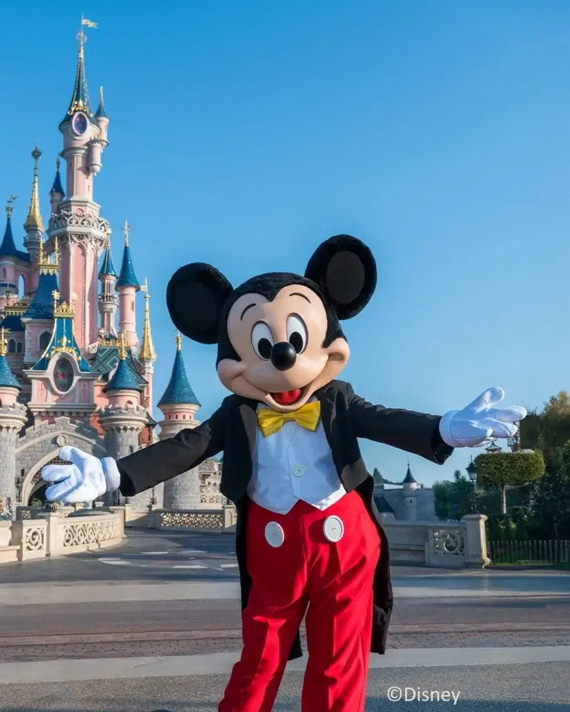 Réservez votre voyage à Disneyland Paris du Québec avec Voyages en Route